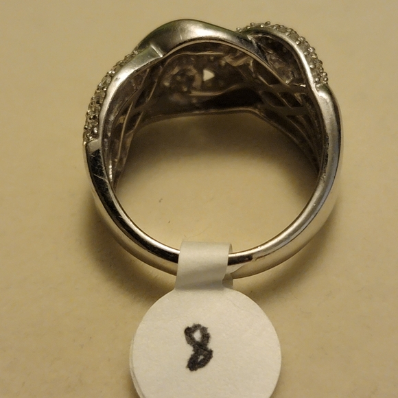 Sterling silver with CZ size 8 - Picture 2 of 4